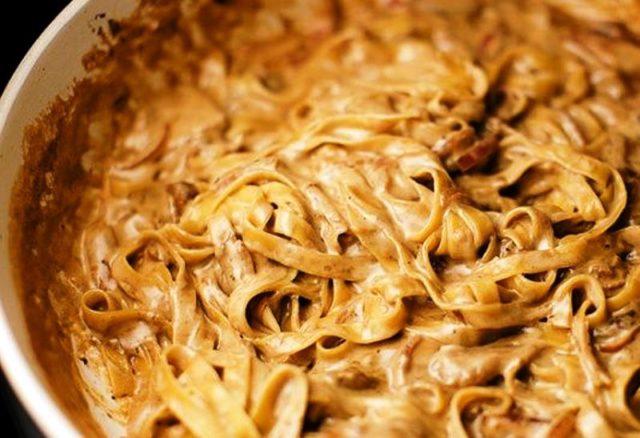 Тальятелле з білими грибами: покроковий рецепт приготування з фото