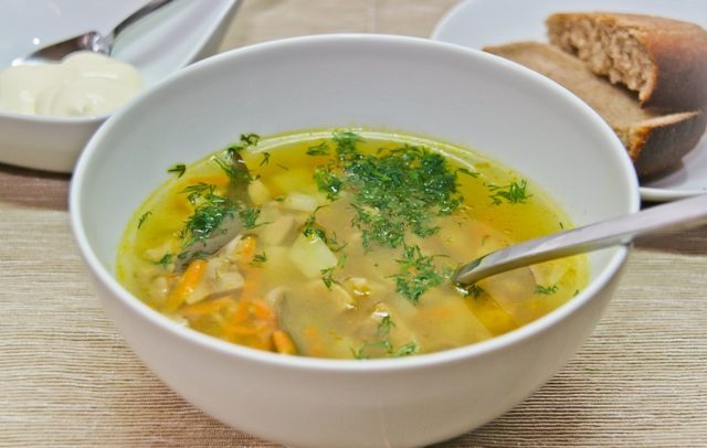 Суп з глив: смачні та прості рецепти з картоплею, локшиною, фрикадельками