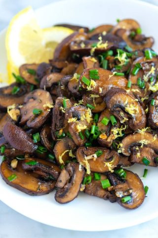 Скільки смажити шиітаке: з картоплею і свининою, рецепти приготування, калорійність