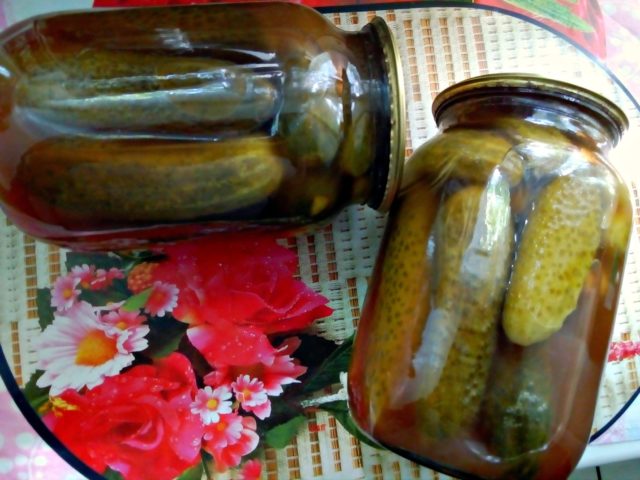 Мариновані огірки з кетчупом чилі: як закрити на зиму, смачні рецепти консервації зі стерилізацією