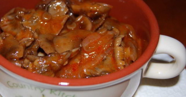 Опеньки з томатною пастою: рецепти приготування на зиму