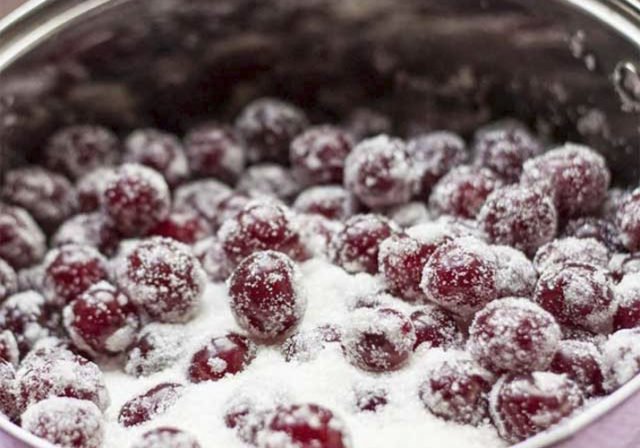 Густе вишневе варення з кісточками, без кісточок на зиму: рецепти з фото, чому виходить рідким, як зробити густим