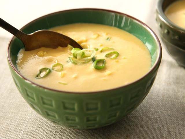 Суп зі свіжих сироїжок: з картоплею, суп пюре, в мультиварці, рецепти з фото