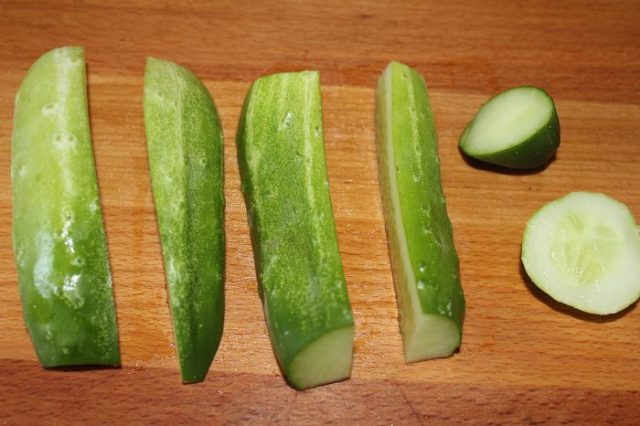Огіркові Пальчики на зиму: рецепт салату з різаних огірків, відео
