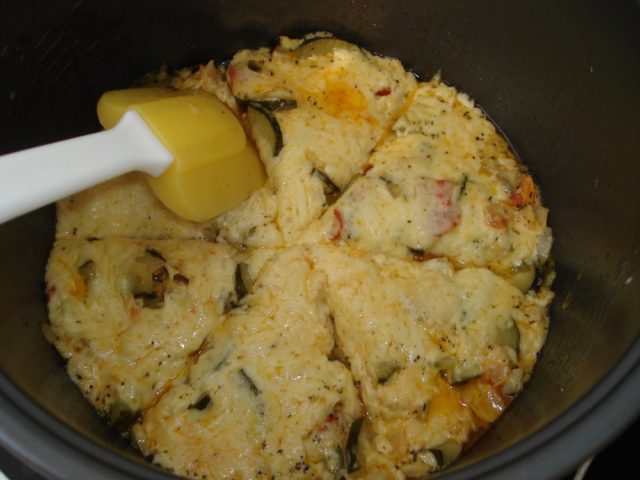 Картопля з шампіньйонами і сметаною: на сковороді в духовці, мультиварці, в сметанному соусі