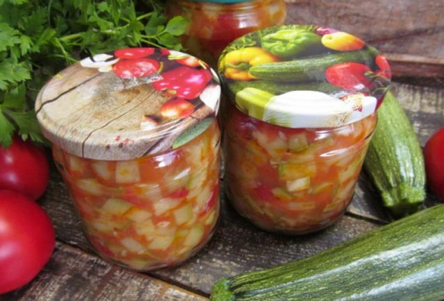 Салати на зиму з огірків, кабачків, помідорів: швидкі і смачні покрокові рецепти з фото