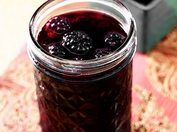 Варення з чорної малини на зиму: рецепти приготування з фото