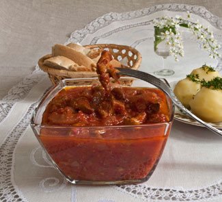 Салат з лисичками: смачні та прості рецепти з куркою, руколою, сиром