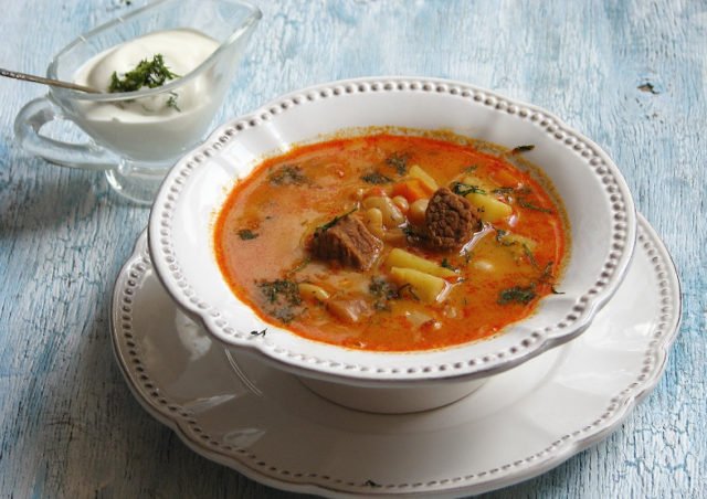 Суп з маслюків: рецепти зі свіжих грибів, як приготувати, скільки варити, крем суп, молочний, сирний, пісний, в мультиварці