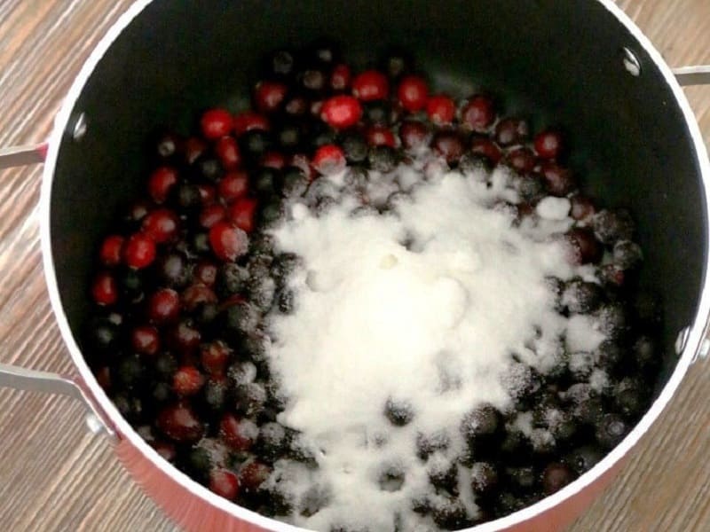 Варення з чорниці з цукром — 12 простих рецептів чорничного варення на зиму