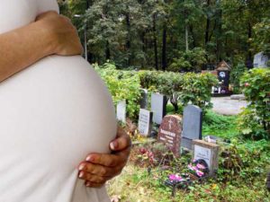 Чому вагітним не можна ходити на цвинтар, поминки і похорон – народні прикмети, думка церкви