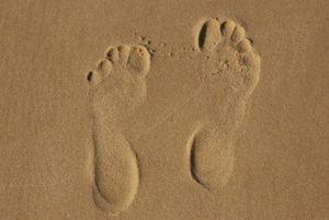 Значення родимок на ногах (стегнах, гомілках, гомілках, стопах, колінах) для жінок і чоловіків
