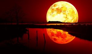 Що означає червона луна – народні прикмети, забобони і здоровий глузд