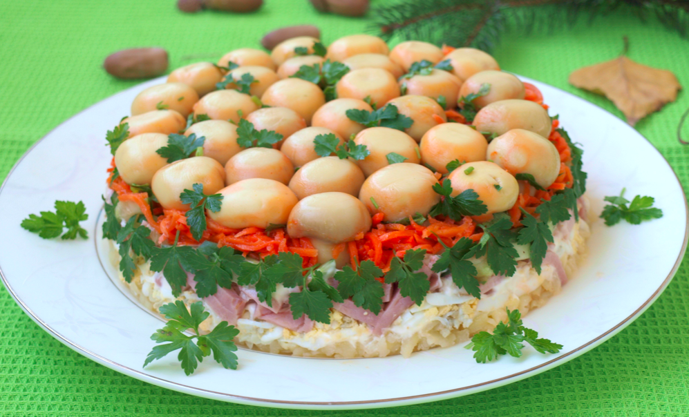 Салат грибний козуб з опеньками: рецепт з фото, відео