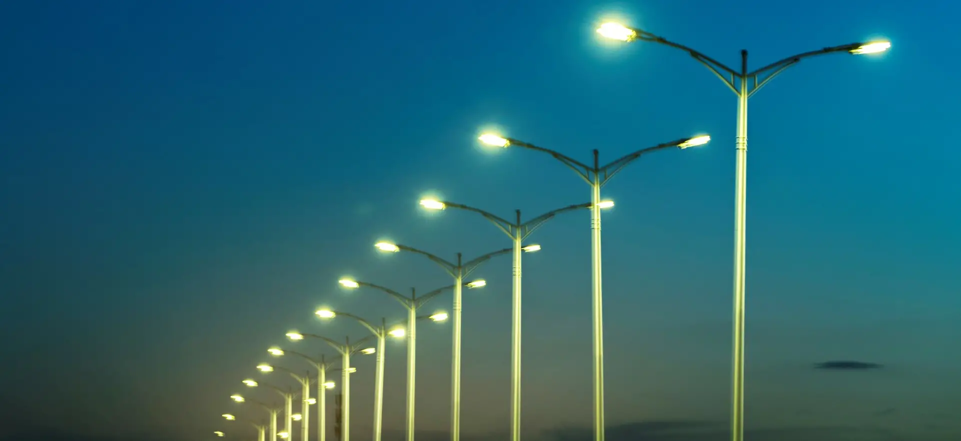 Вуличні світлодіодні світильники: ефективне освітлення для населених пунктів