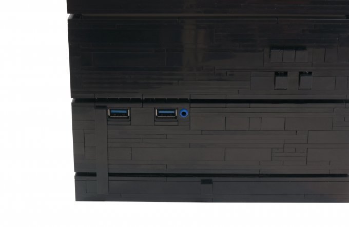 Повноцінний компютер з конструктора LEGO (7 фото)