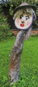 Літні садові ляльки своїми руками. «Дівчинка на тачці» і «Дівчина і пень»