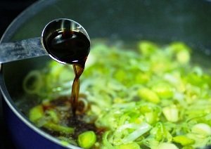 Свинячі ребра в мультиварці: покроковий кулінарний рецепт