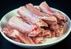 Свинячі ребра в мультиварці: покроковий кулінарний рецепт