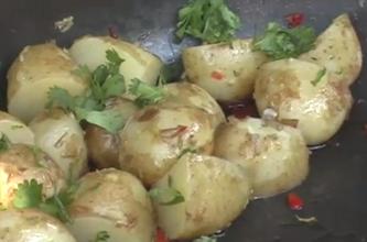 Як приготувати картоплю в мультиварці: покроковий кулінарний рецепт