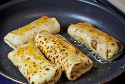 Млинці в мультиварці: покроковий кулінарний рецепт