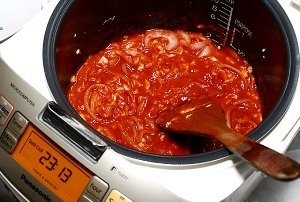 Тушковане мясо в мультиварці: покроковий кулінарний рецепт