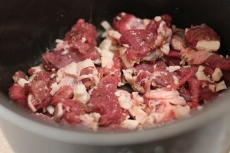 Баранина з молодою картоплею: покроковий кулінарний рецепт