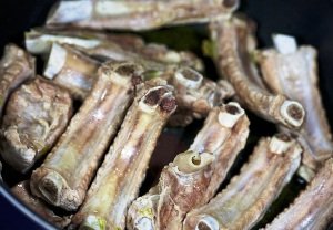 Свинячі ребра в мультиварці: покроковий кулінарний рецепт
