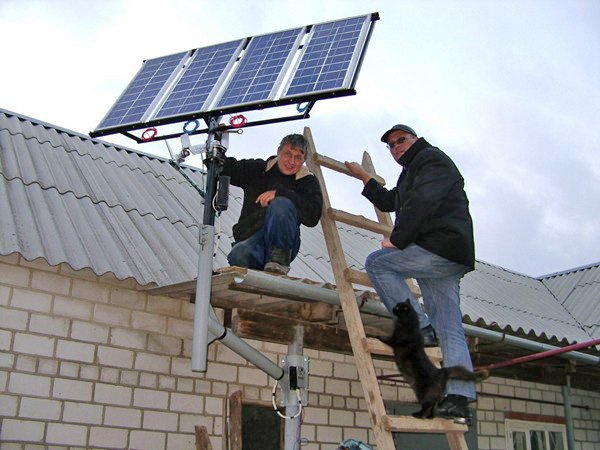 Сонячна батарея своїми руками: технологія виготовлення і принцип її використання для електропостачання будинку