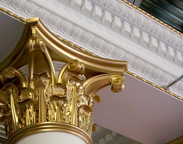 Ліпнина в інтерєрі: різновиди та монтаж своїми руками