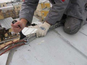 Ремонт оцинкованої покрівлі: фарба, латки для фальцевого покриття, ГОСТ вимоги