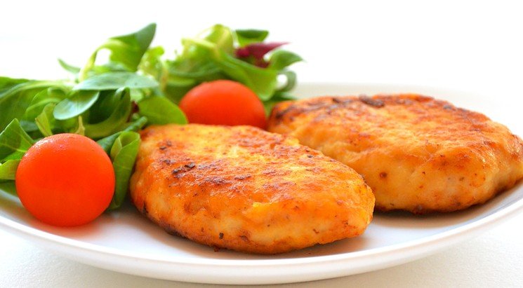 Що готувати з курятини — рецепти котлет з мяса свійської птиці Що готувати з курятини — рецепти котлет з мяса свійської птиці