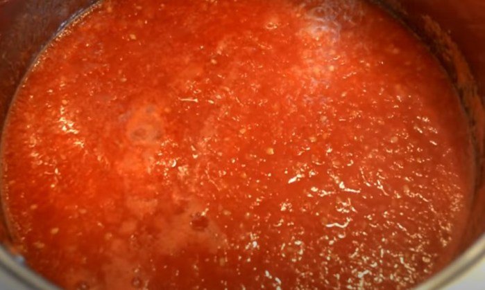 Лечо з болгарського перцю з помідорами на зиму